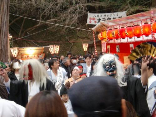 吉田神社(節分祭の鬼).jpg