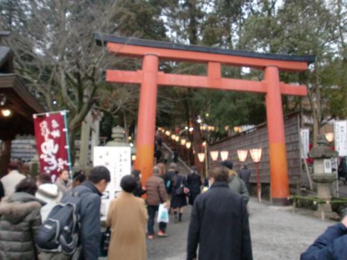 吉田神社の鳥居.jpg